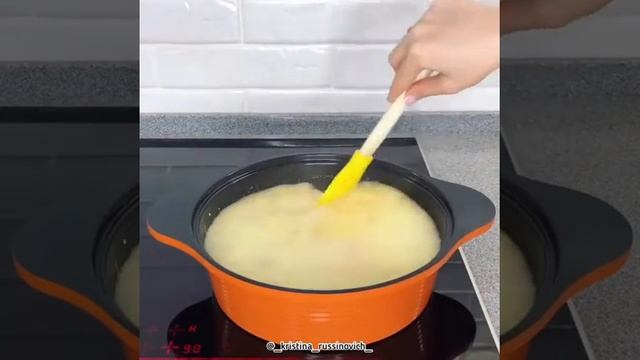 «Сливочно-сырный суп» с сухариками