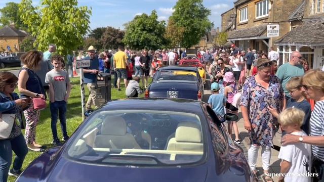Ferrari Day And 200 Motorbikes Convoy And Ford GT40 Shutdown Car Show In Broadway Cotswolds May 202 смотреть онлайн