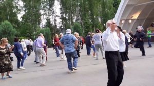 ПО 50, ПОТОМ ПО 100!??/ВЕСЁЛЫЕ ТАНЦЫ В ПАРКЕ ГОРЬКОГО ХАРЬКОВ МАЙ 2021