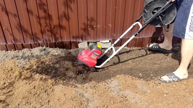 Самый маленький электрический культиватор для любого пола и возраста смотреть онлайн