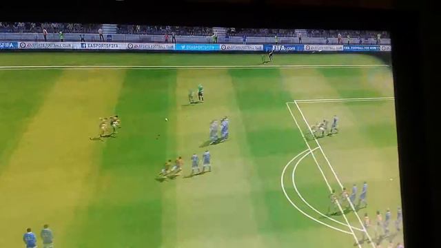 David Silva Free Kick смотреть онлайн