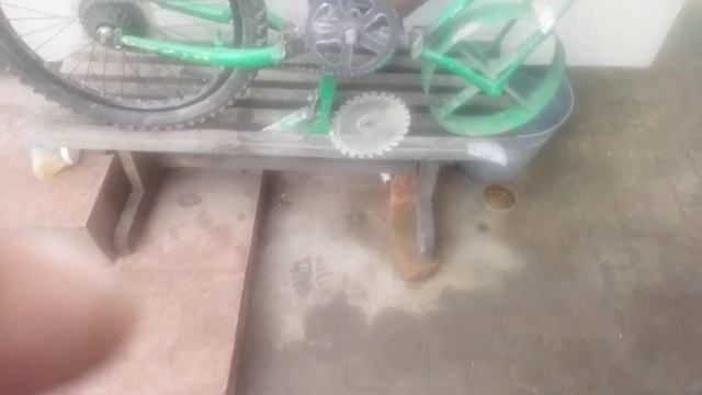 Саморобна сівалка точного висіву для кукурудзи смотреть онлайн