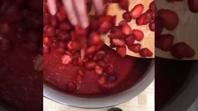 Варенье из клубники за 10 минут! Быстро, Просто! смотреть онлайн