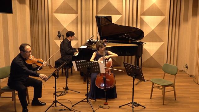 퓨전 앙상블 하모니 연주회 V. Monti Czardas - violin, cello duo смотреть онлайн