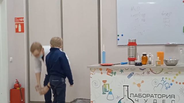 Никита в деле, парк Галилео опыты с азотом смотреть онлайн