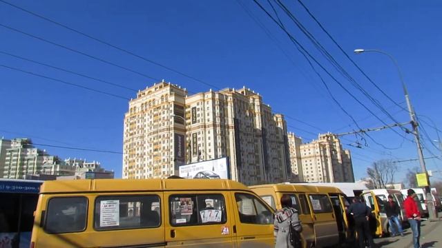 Переход через Ломоносовский проспект у метро "Университет" // апрель 2013 смотреть онлайн