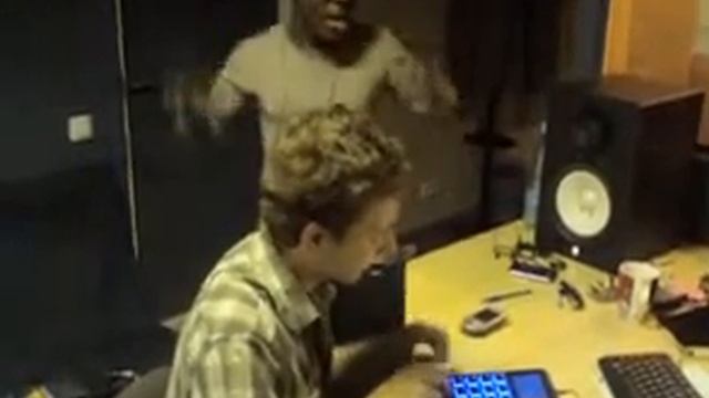 Beatmaker Teejay & Jidefreestyle