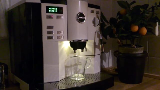 Jura impressa s95 Tassenbeleuchtung смотреть онлайн