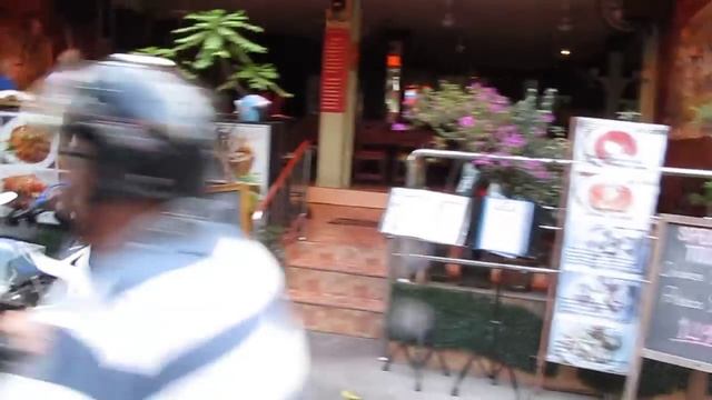 Паттайя .прогулка вблизи салона боди массажа Хоней 1.(февраль 2014) смотреть онлайн