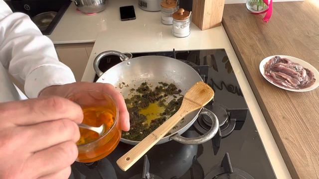 La pasta con sarde e finocchietto alla palermitana (pasta chi sàiddi) смотреть онлайн