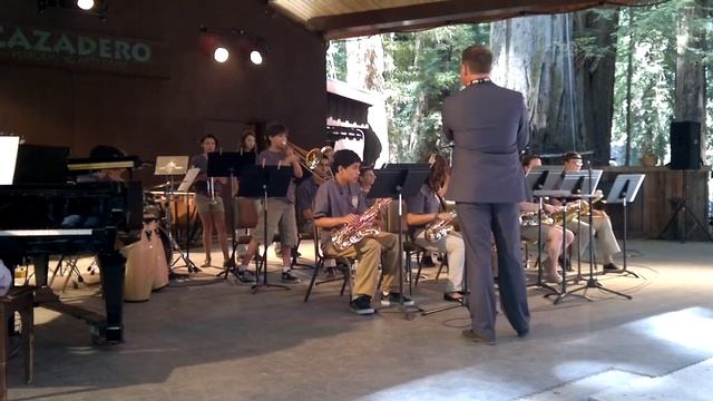 Cazadero - выступление детского джазового оркестра смотреть онлайн