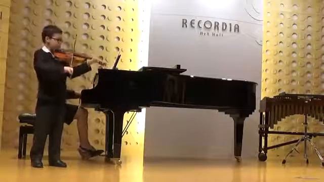 Kreisler Viennese march. Leonid Kogan 8 years old, Competition in Seoul 1 price смотреть онлайн