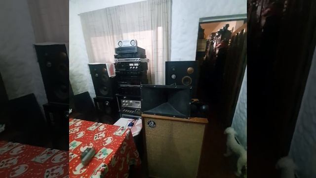 ALTEC 288 DRIVER 2 " U.S.A TW JBL 2404 U.S.A WOOFER ALTEC 515 KARLSON U ONKEN 15" KENWOOD KA 400 смотреть онлайн