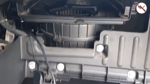 Part #1- Paano magpalit ng AC cabin filter ng kotse (Hyundai Accent) смотреть онлайн