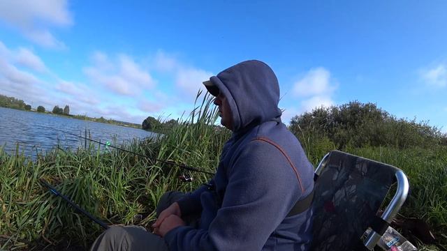 Ловим карася на перловку с мëдом смотреть онлайн