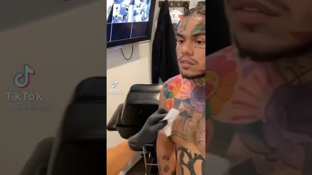 69 Tattoo Session ?? #Shorts #Tattoos #6ix9ine смотреть онлайн
