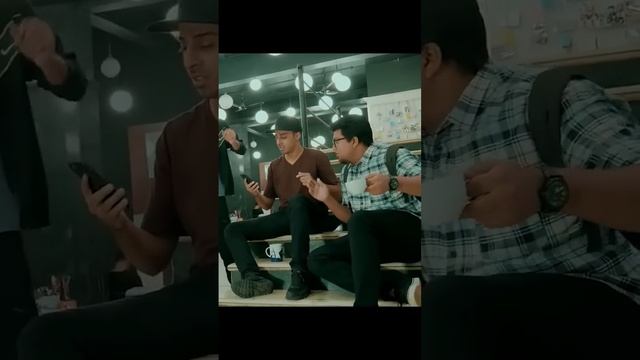 When your friend ignores your call but is online on Instagram? #jordindian #friends #ignore#rington смотреть онлайн