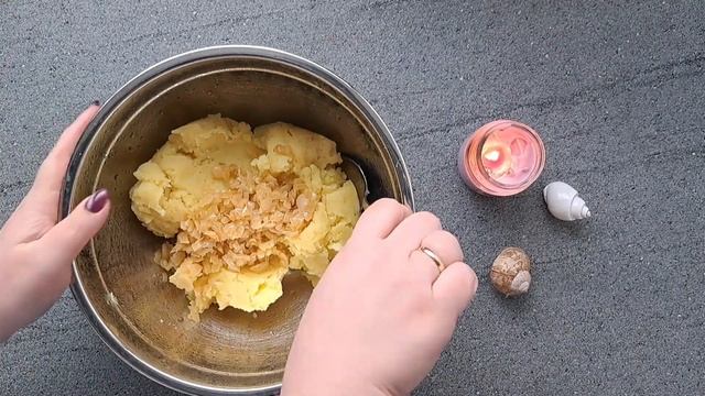 ИДЕАЛЬНЫЕ ПИРОЖКИ НА КАРТОФЕЛЬНОМ ПЮРЕ И ОТВАРЕ дрожжевые пироги на сковороде смотреть онлайн