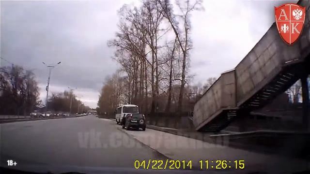 г.Новосибирск Бердское шоссе 22.04.2014. Видеорегистратор. смотреть онлайн