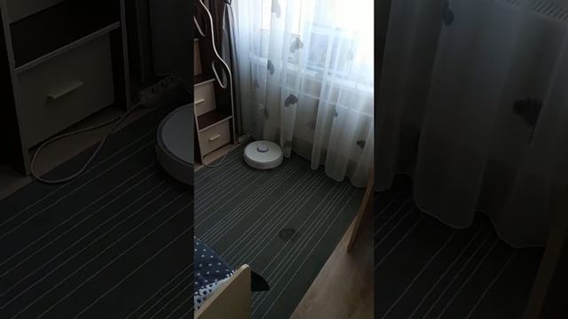 Купили пылесос Xiaomi Roborock смотреть онлайн