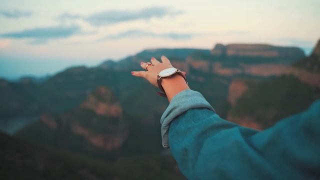 Стихотворение: "Ты в мыслях у меня" Автор Александр Григорьев. смотреть онлайн