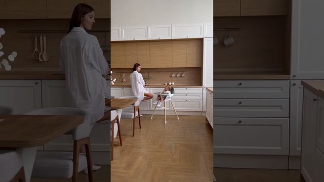 Стульчик для кормления MOWbaby Crispy смотреть онлайн