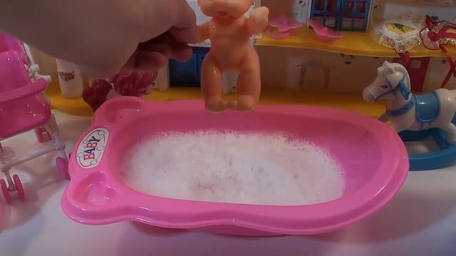 Baby born близнецы развивающий мультик.Funny Twins baby born playing смотреть онлайн