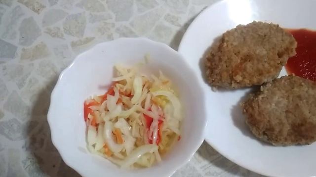 МОЯ ЕДА сегодня. СЕЛЁДОЧНОЕ МАСЛО, гречка с баклажанами! смотреть онлайн