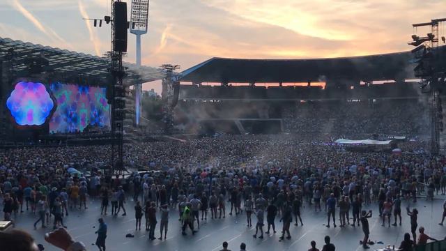 Coldplay @ King Baudouin Stadium, Brussels (21/06/2017) 7/15 смотреть онлайн