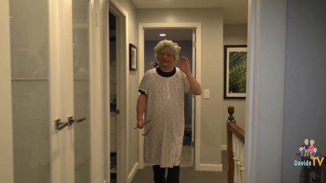 Granny vs Baldi Horror Game In Real Life - Granny Locked Baldi in her Jail смотреть онлайн