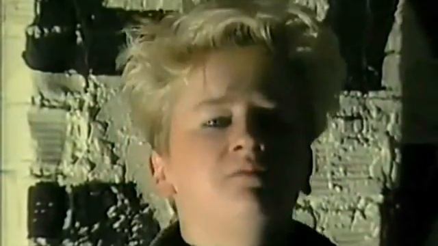 Anne Clark - Our Darkness (Remastered) смотреть онлайн