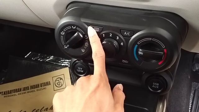 In Depth Tour Suzuki Ignis SE AGS - Indonesia смотреть онлайн