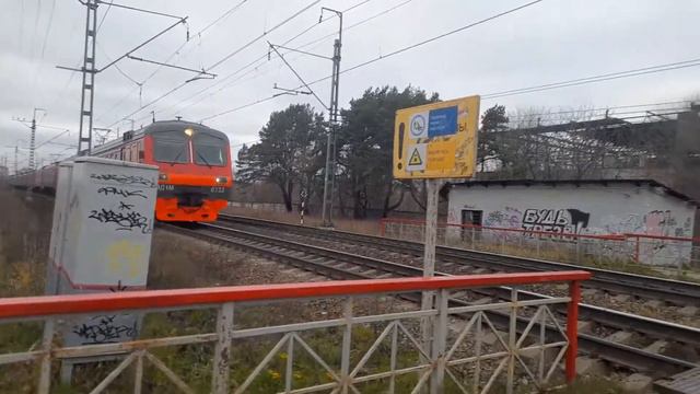 Электропоезд ЭД4М-0332 с сообщением Нижегородская(Горьковское Направление)-Крутое. смотреть онлайн