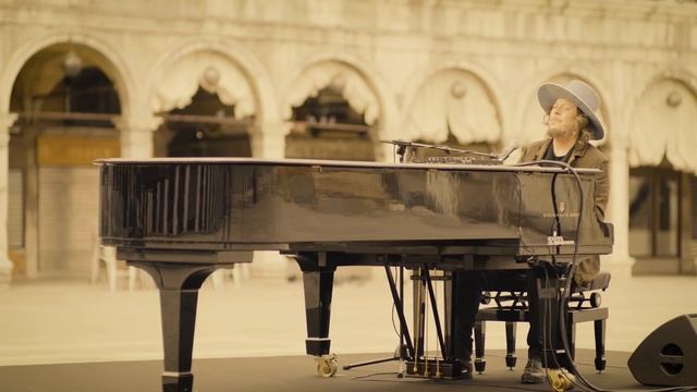 Zucchero - Miserere - Venezia, Piazza San Marco смотреть онлайн
