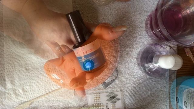 Applying gel base and top coat смотреть онлайн