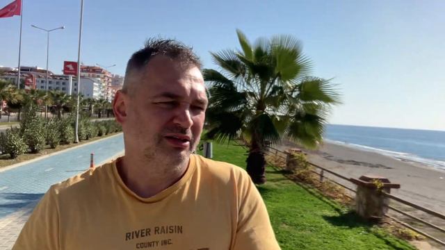 Прогулка по набережной Махмутлара. Море, пальмы, красота. Теплое 24 января смотреть онлайн