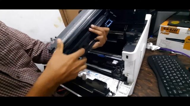 Kyocera Ecosys p2235dn printer replace Mk Error//kyocera ecosys p2235dn printer red light blinkin смотреть онлайн
