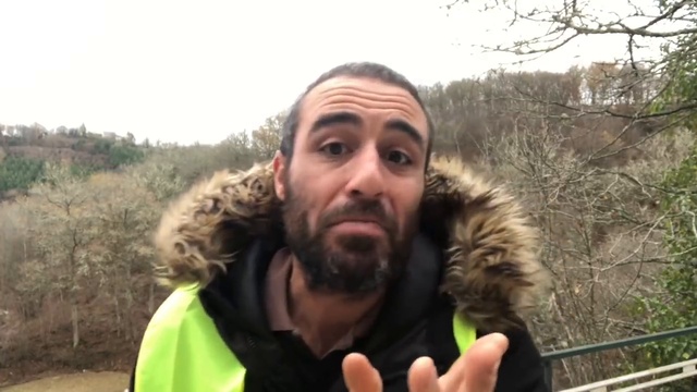 Gilets jaunes, fier d’être français смотреть онлайн