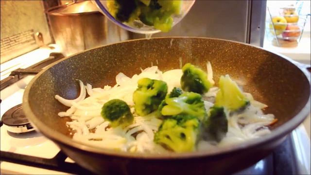 ЮЖНО корейская кухня рисовые палочки токк크림떡볶이 만들기 смотреть онлайн