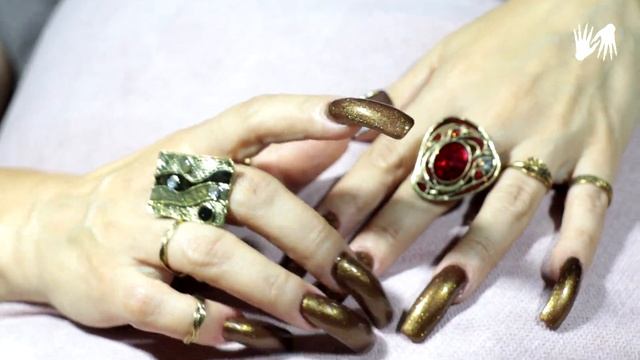 RINGS ASMR ? TAPPING - SCRATCHING ✨ Golden Long Nails