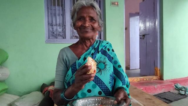 Village Elders react to burger | React to food | Ismart Harish смотреть онлайн