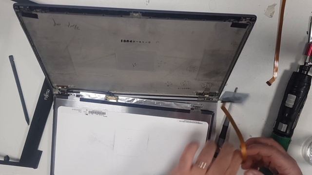 How to replace camera at Fujitsu LifeBook U745 смотреть онлайн