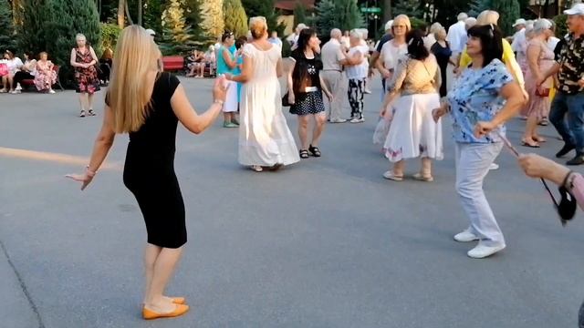 Беги Танцы в парке Горького Харьков Август 2021 смотреть онлайн