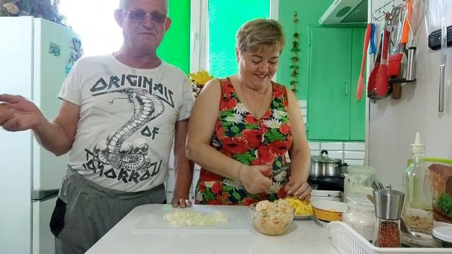 И меня покрасили вместе с жалюзи. смотреть онлайн