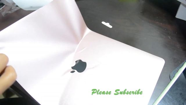 MacBook Pro (Touch Bar) Full Body Vinyl Skin Protector |Non Toxic Material by 3M Protects смотреть онлайн