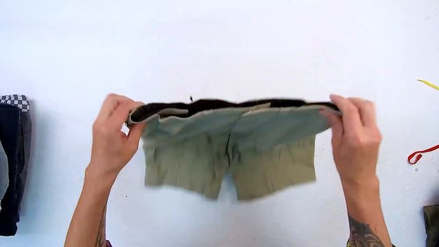 945698 Шорты мужские. Одежда сток. Лот 7 кг. Цена 1200 руб.кг. цена лота 8400 руб. 26 шт в лоте . смотреть онлайн