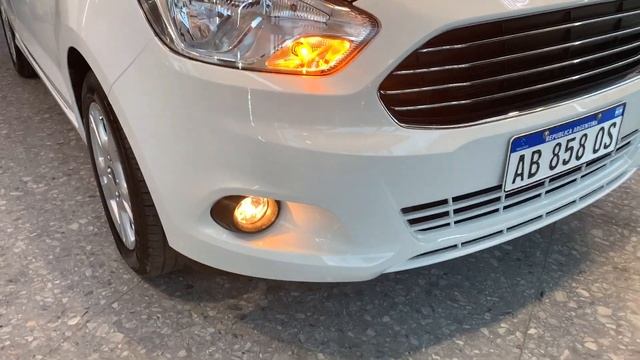 Ford Ka Sedan SEL 1.5 16V (105CV) Nafta 4 Puertas Año 2017 смотреть онлайн
