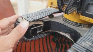 RC Excavator - Comparison  Huina 1580 VS Huina 1593 Upgrade.