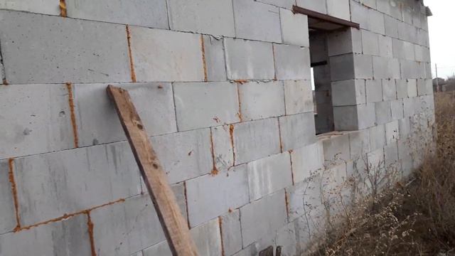 Прошел год.кладка газоблока на пену!!