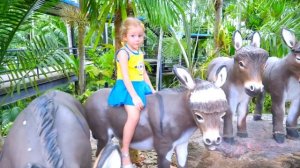 Видео для детей про игрушки in Thailand